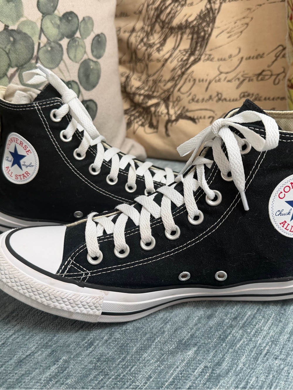Converse Women’s White and Black Low-Top Sneakers